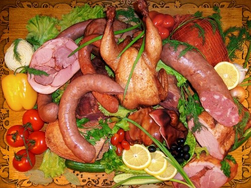 Виды копченостей &ndash; с овощами и фруктами